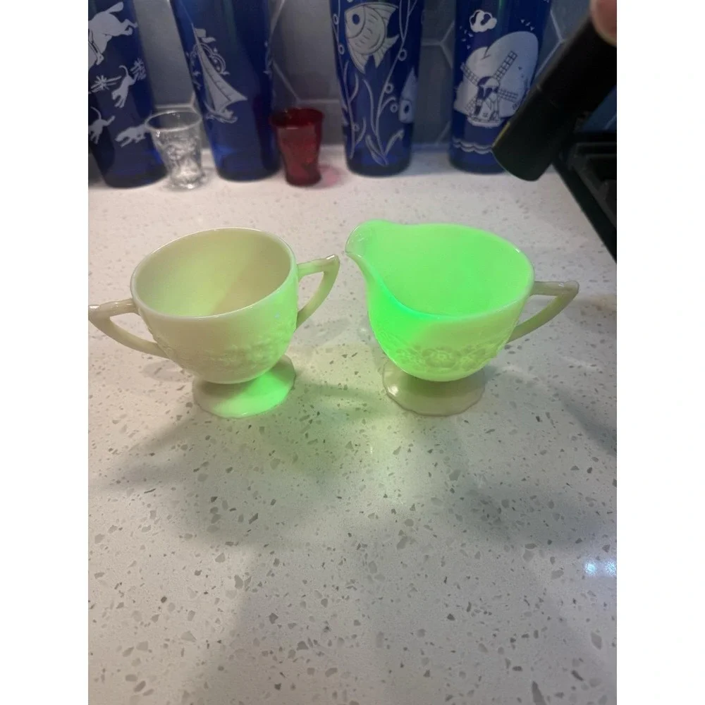 Indiana Custard Creamer And Sugar Uranium Depression Custard Glass